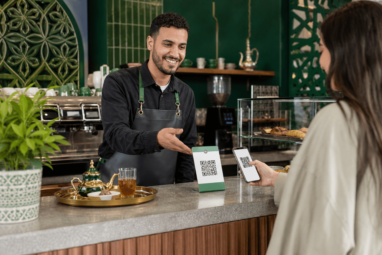مقهى مجهز بالدفع عبر رمز QR